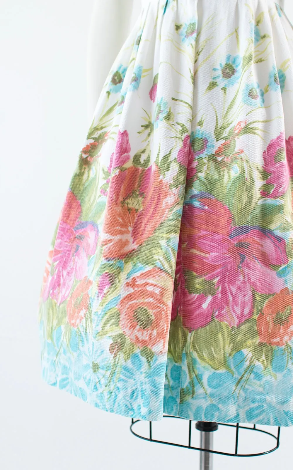 1950s Floral Border Print Cotton Shirt Dress | medium