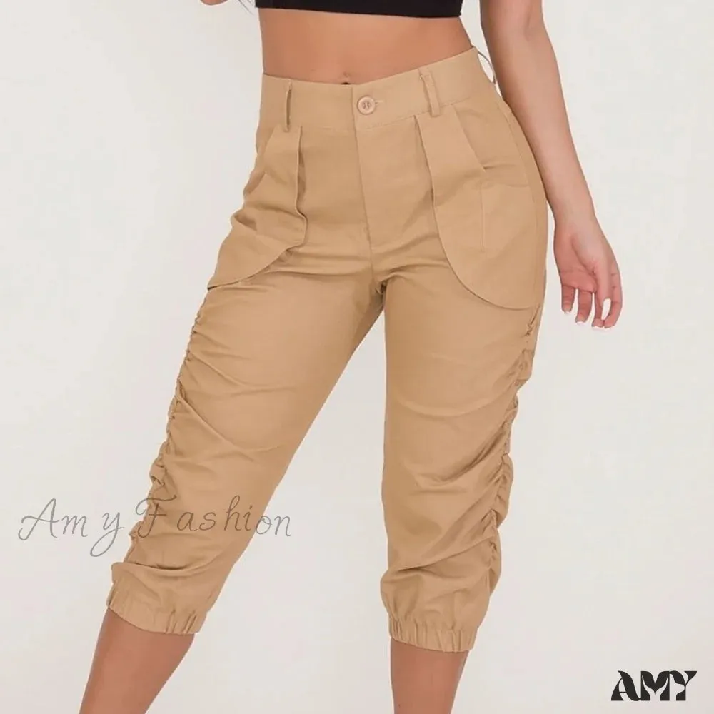 Amy Fashion - Relaxed-fit Cargo Capri Pant