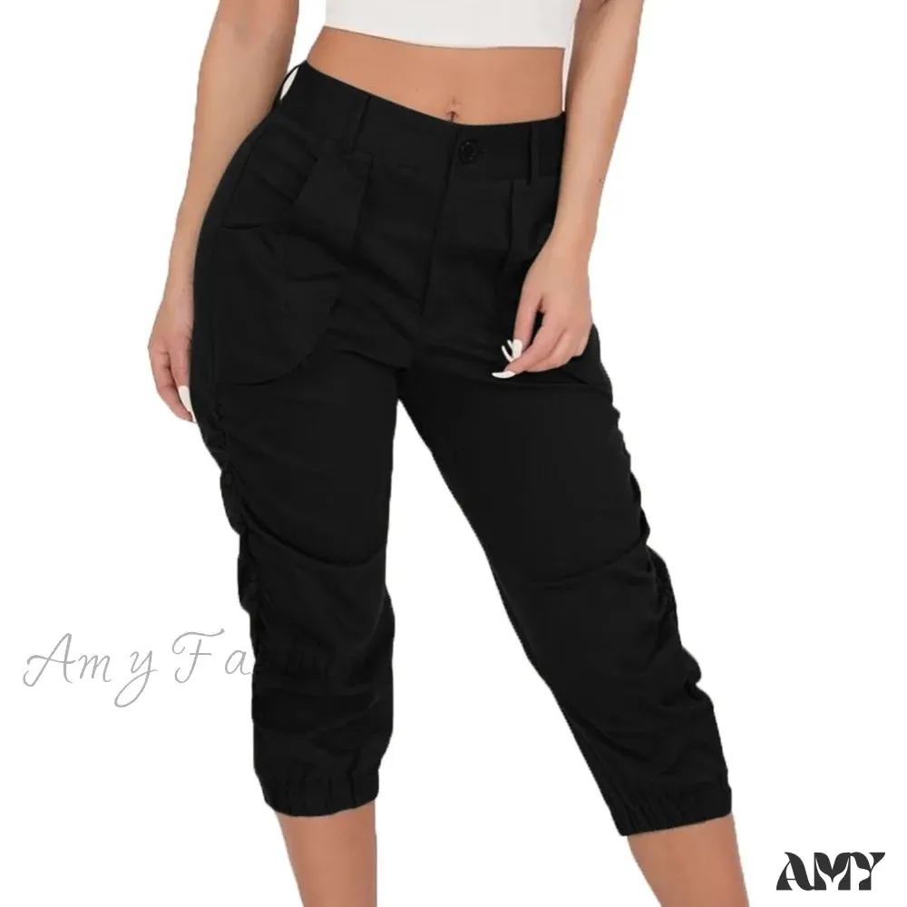 Amy Fashion - Relaxed-fit Cargo Capri Pant