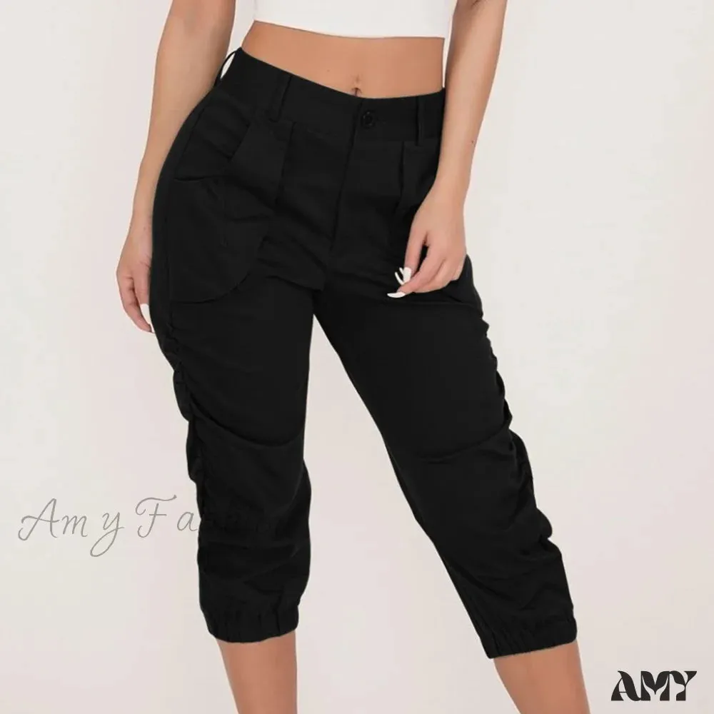 Amy Fashion - Relaxed-fit Cargo Capri Pant