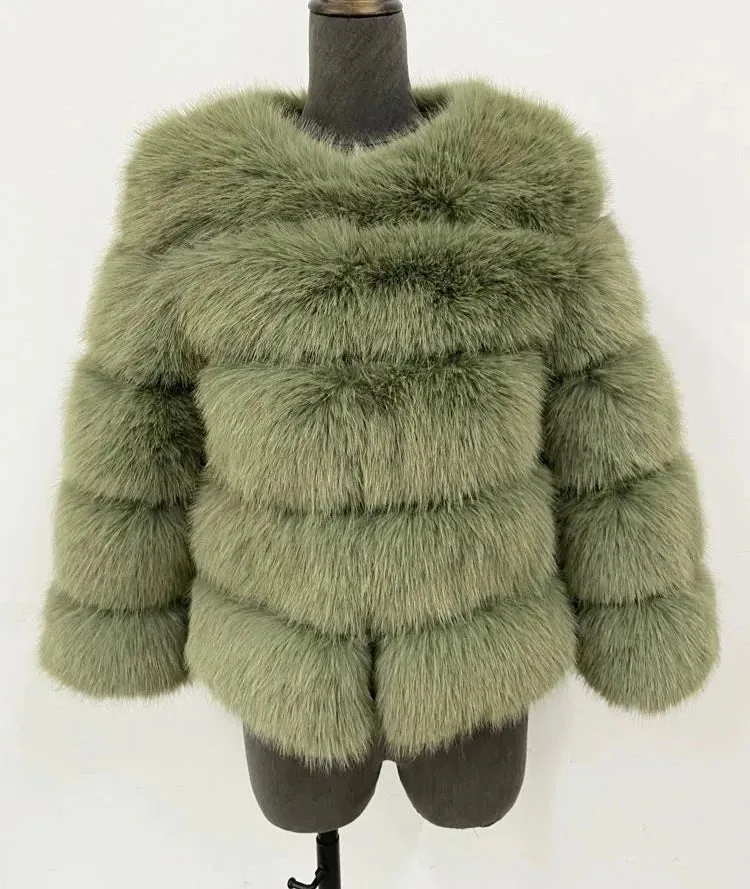 Classy Virginia cropped Faux Fur Bubble Coat Autumn coat
