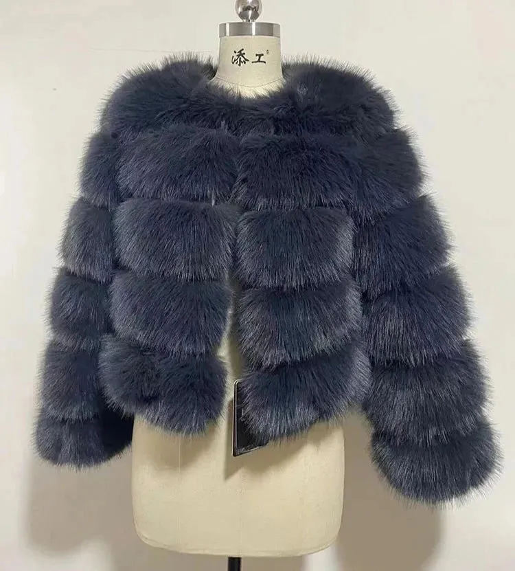 Classy Virginia cropped Faux Fur Bubble Coat Autumn coat