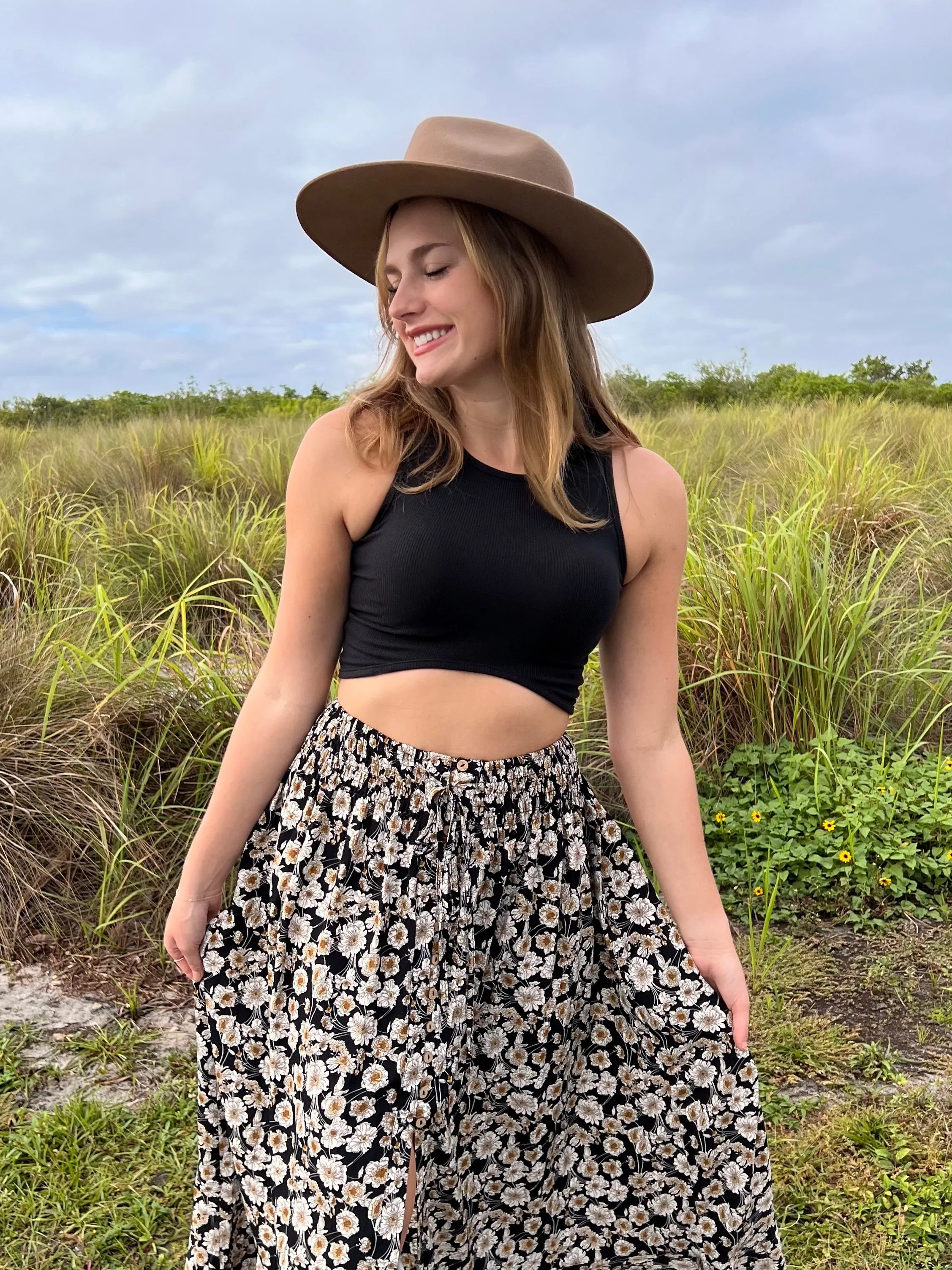 DEMI CROPPED TANK IN BLACK