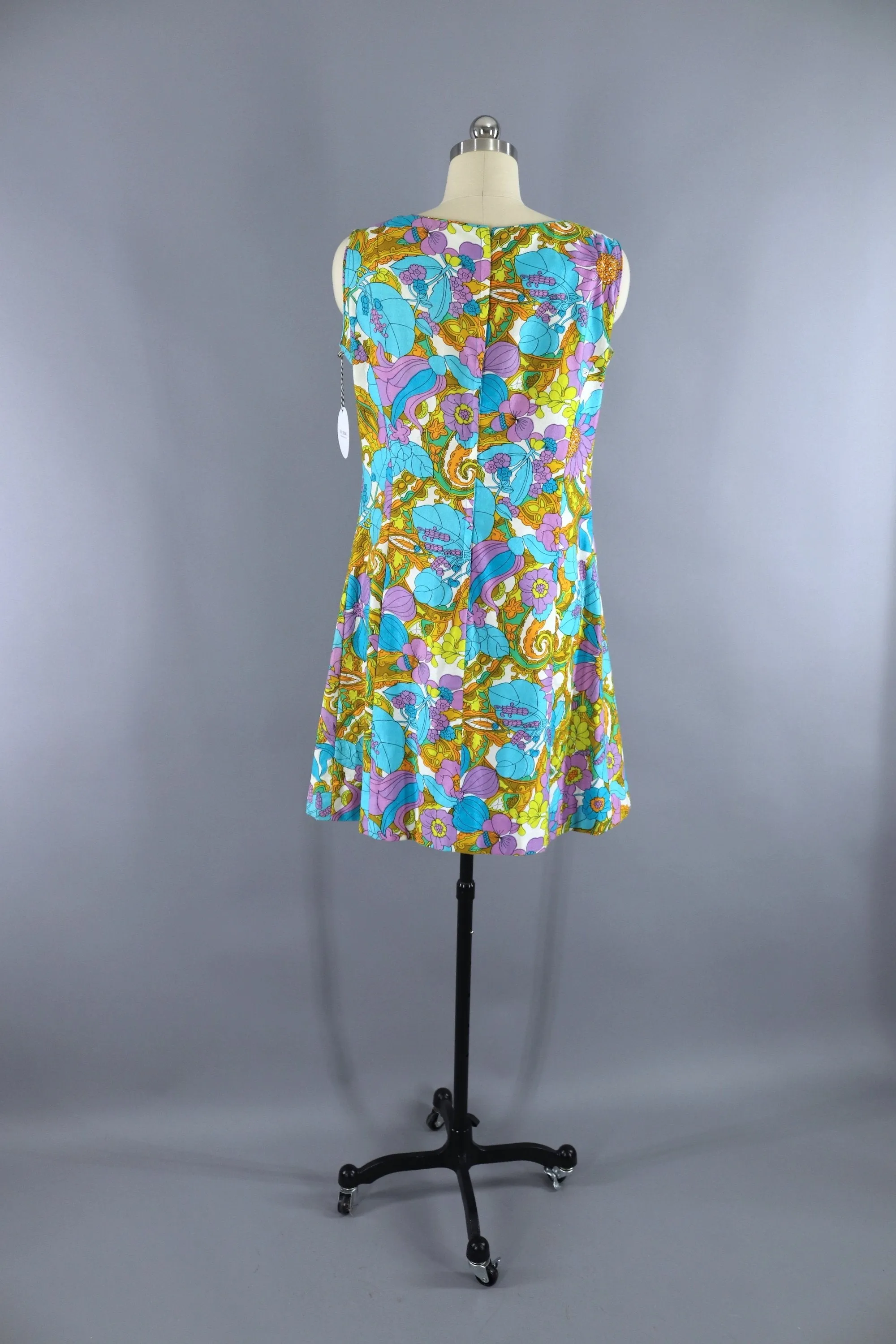 Vintage 1960s Betty Hartford Aqua Blue Mod Floral Print Day Dress